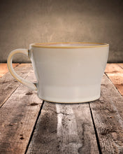 Load image into Gallery viewer, APPLE SPICE Mug Candle - 20oz