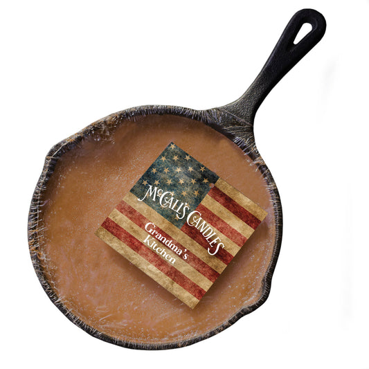 Grandma's Kitchen 14 oz Frying Pan Candle
