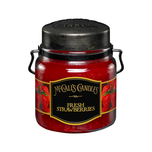 Fresh Strawberries 16 oz Double Wick Candle